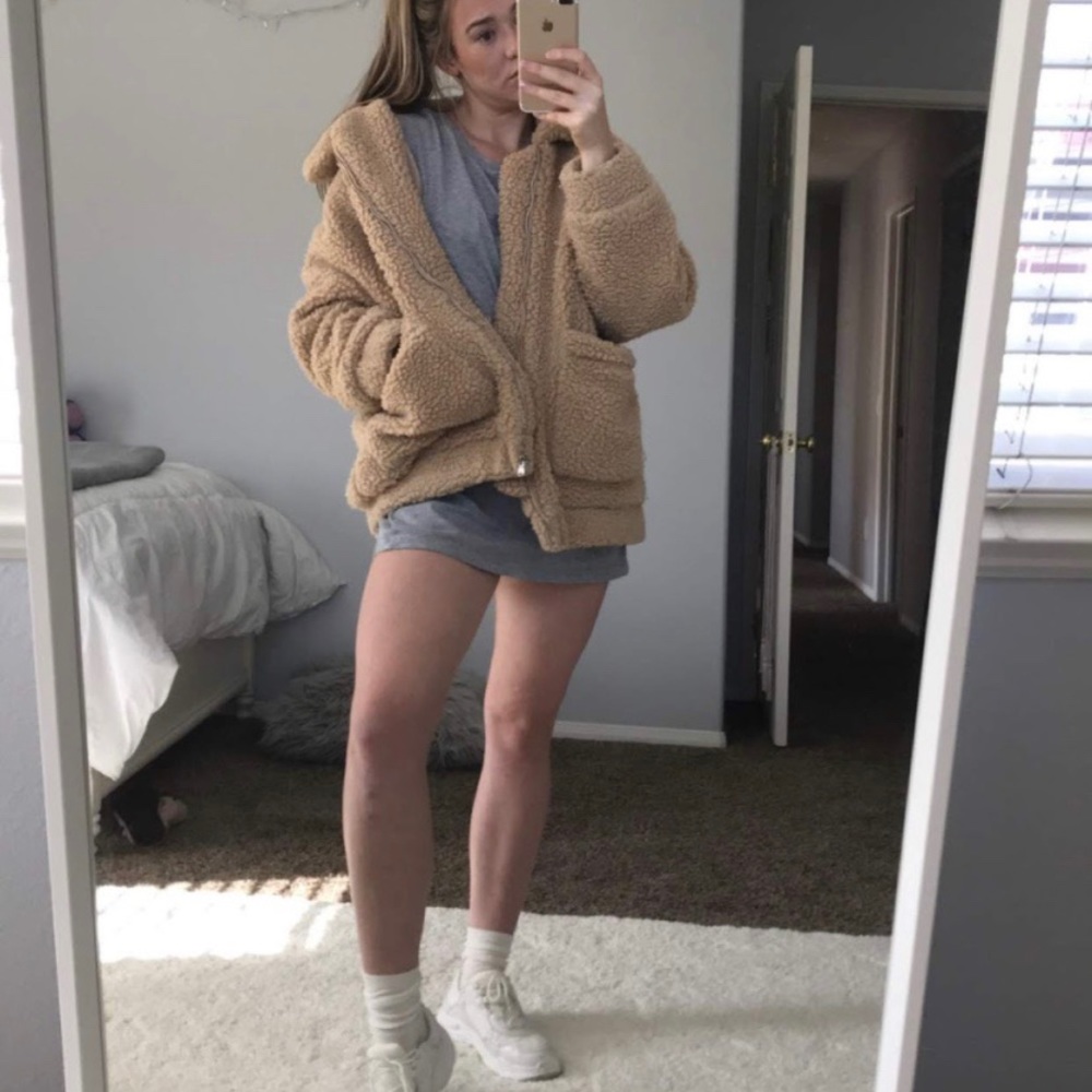 I AM GIA TEDDY COAT🐻 - Picture 2 of 3